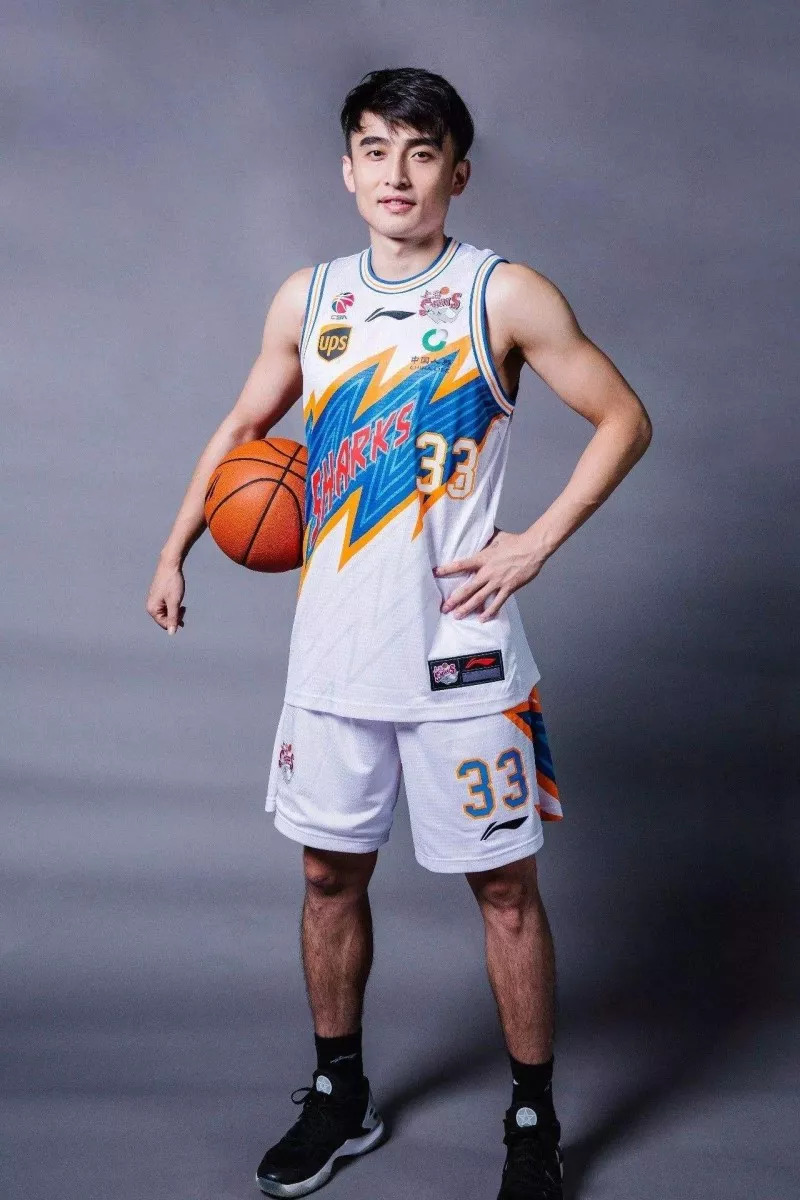 九博网页版 -包含夏洛特黄蜂训练开放日，今晚造点机会引欢呼，CBA常规赛在即，团队化学反应显著的词条